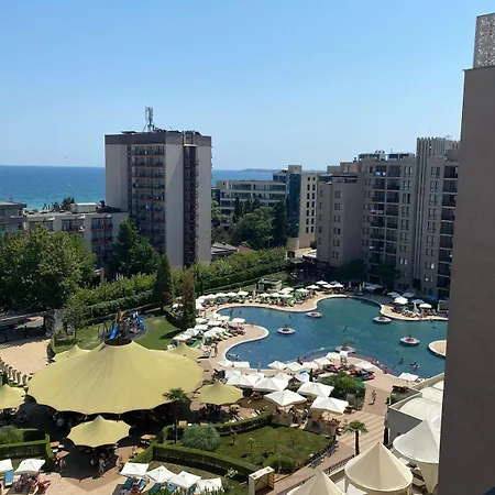 Apartment Super With Great Views